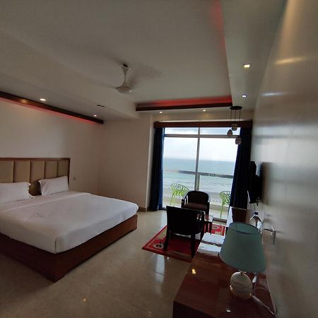 Hotel Sea Moon Cox's Bazar Dış mekan fotoğraf