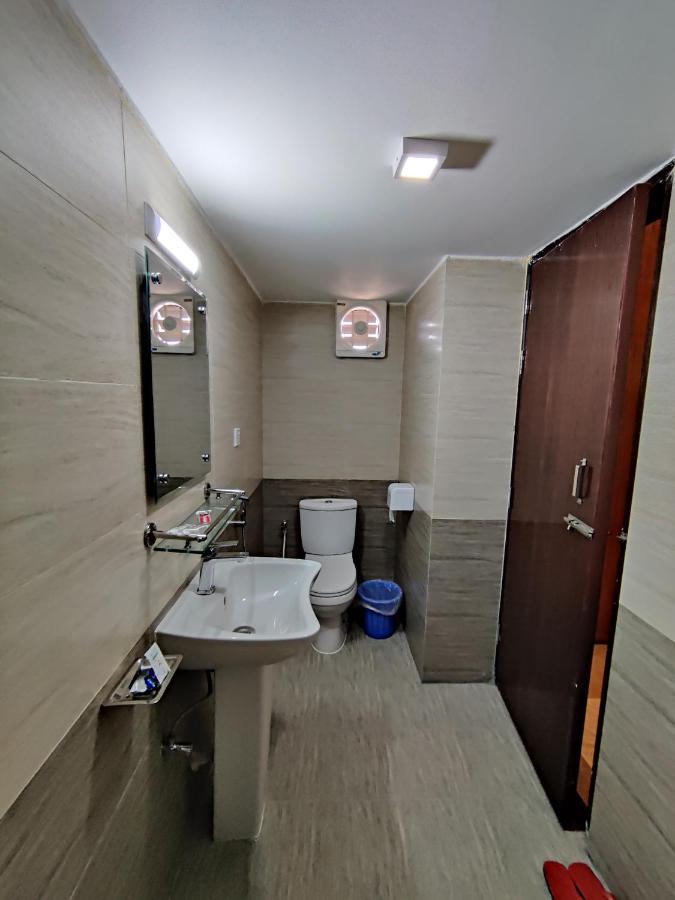 Hotel Sea Moon Cox's Bazar Dış mekan fotoğraf