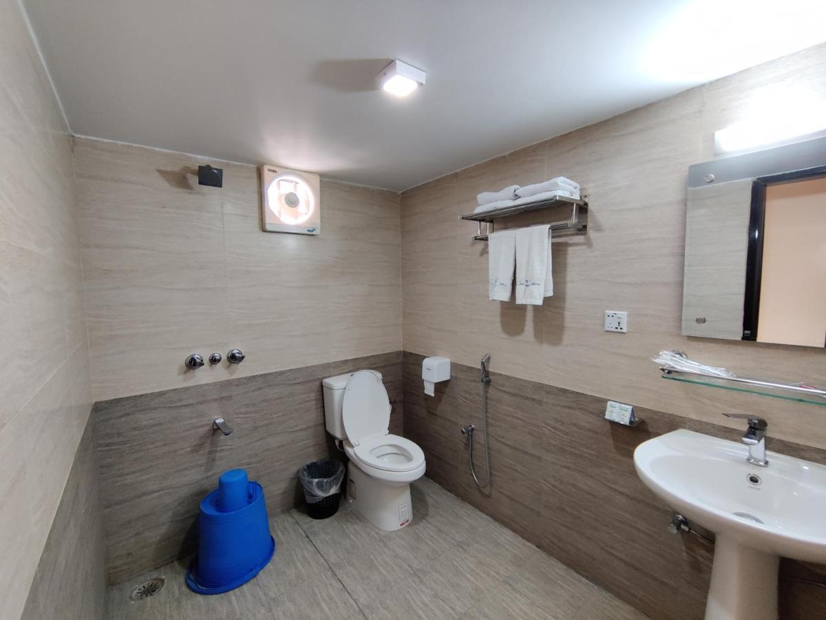 Hotel Sea Moon Cox's Bazar Dış mekan fotoğraf