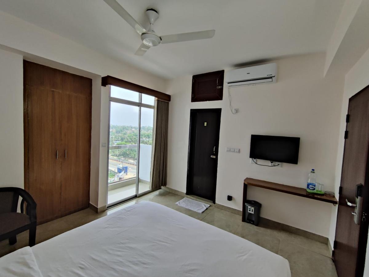 Hotel Sea Moon Cox's Bazar Dış mekan fotoğraf